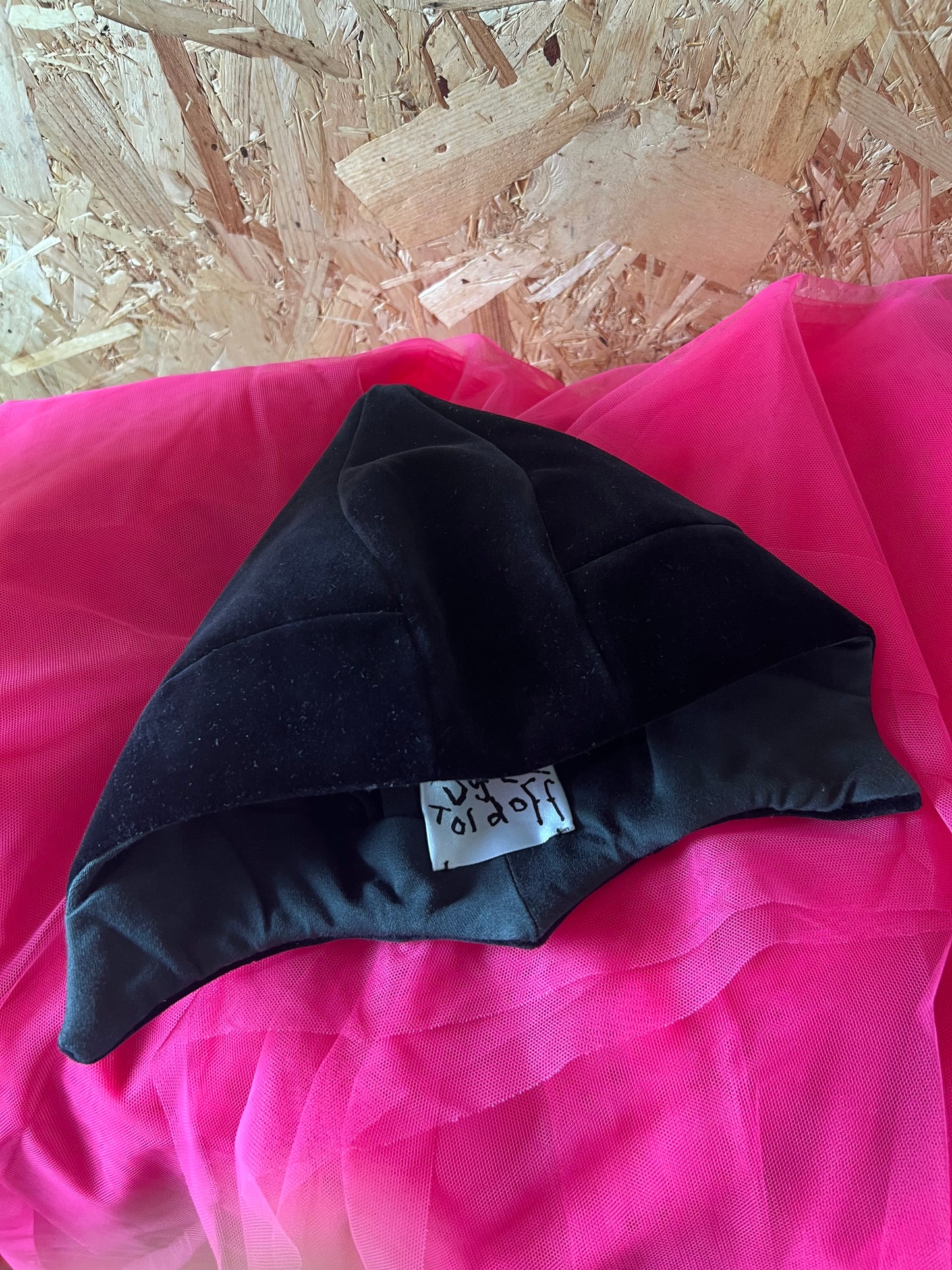 Sample Velvet ‘add a little height hat’