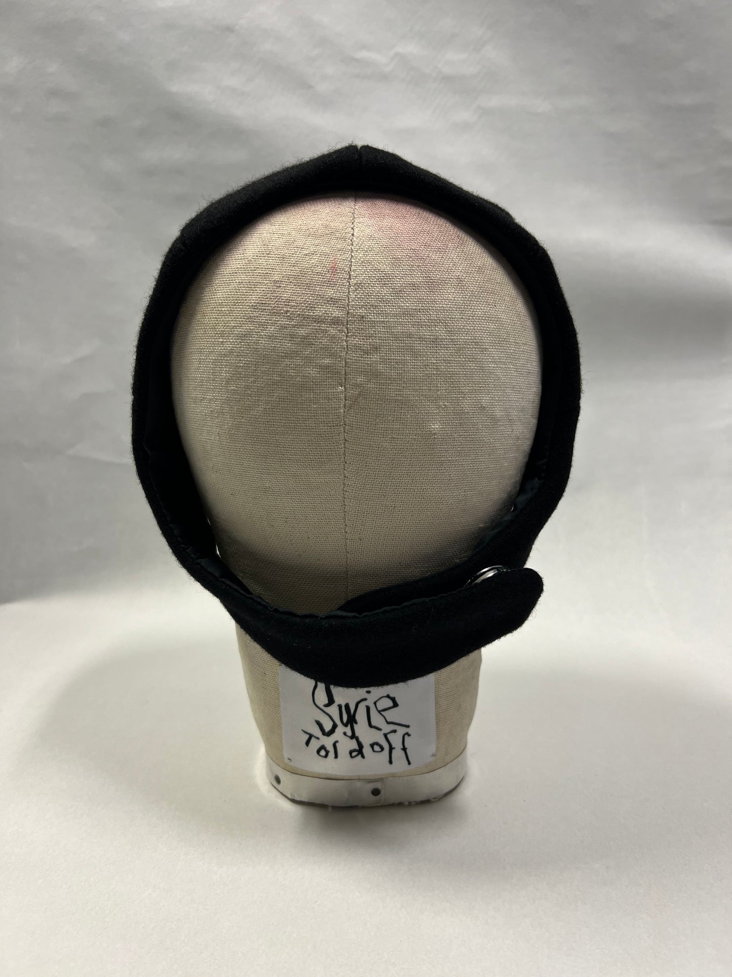 Pilot bonnet