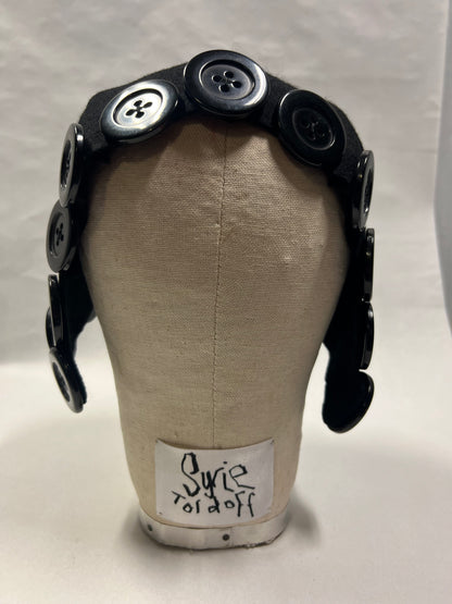 The button bonnet