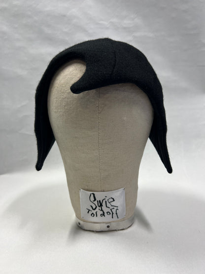 ‘Wonky widow’s peak’ hat