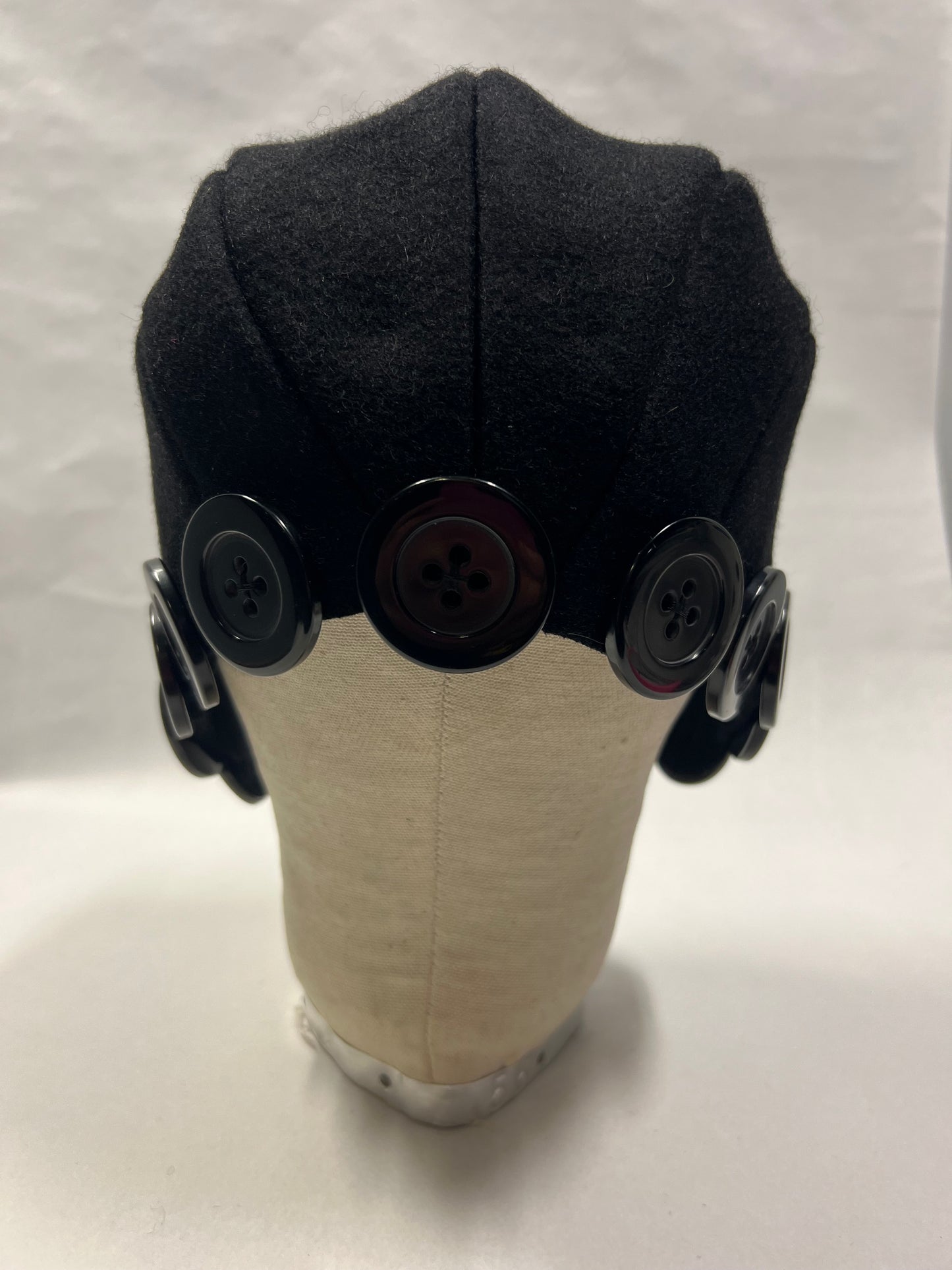 The button bonnet