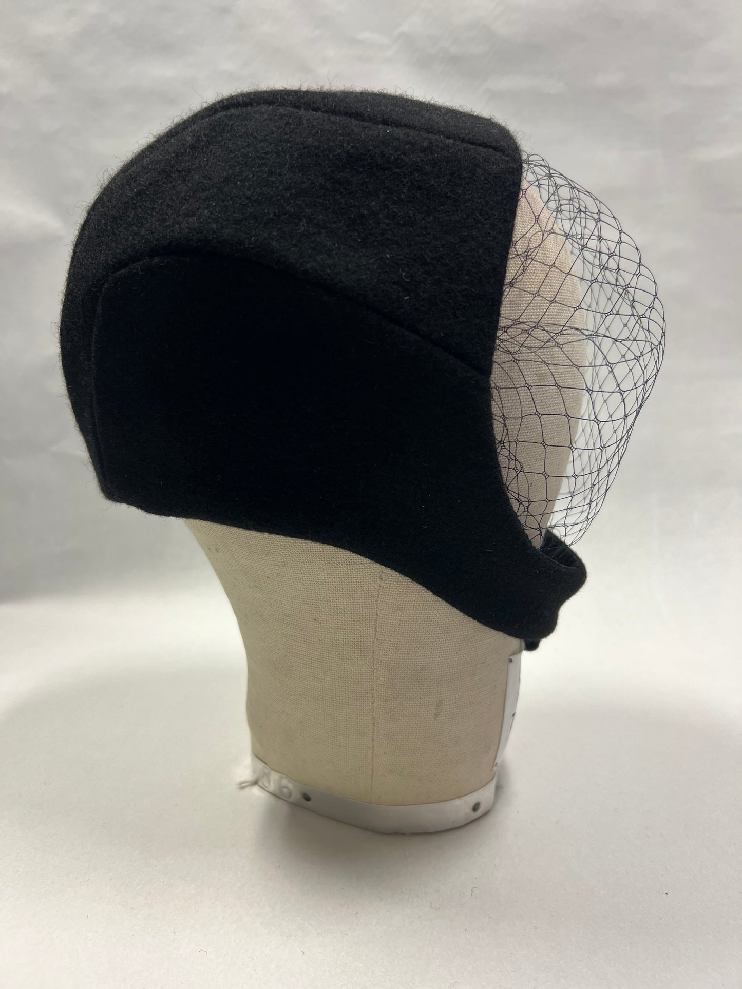 ‘Veiled Pilot’ bonnet