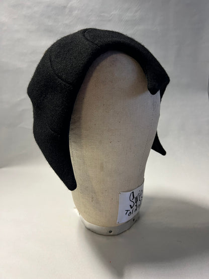 ‘Wonky widow’s peak’ hat